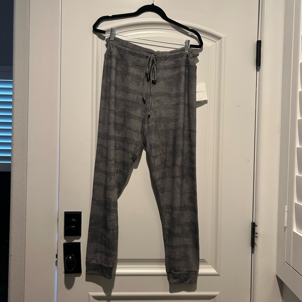 beyond yoga pants, size extra large, brand new with tags